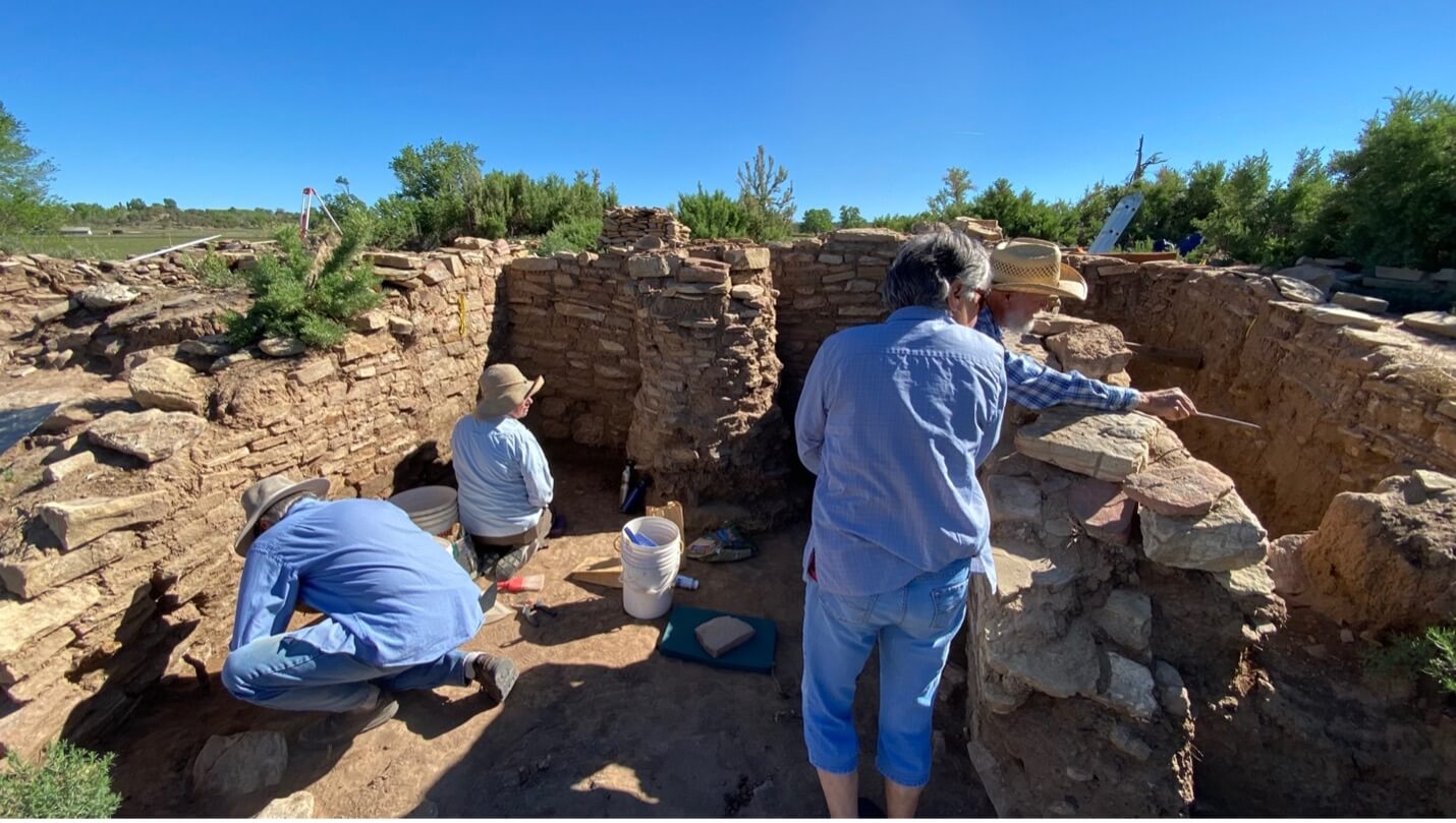 Excavation at Wallace Ruin, an Ancestral Pueblo Great House